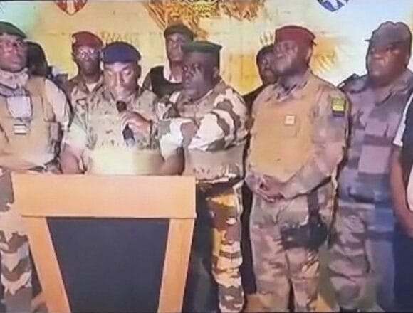 pucistii_lui_gabon generalul Brice Oligui Nguema „președinte al tranziției” numit de puciștii din gabon