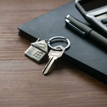 real-estate-concept-2022-11-01-00-06-16-utc Avantajele Colaborării cu o Agenție Imobiliară