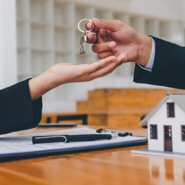 După cat timp poti vinde un apartament cu credit ipotecar?