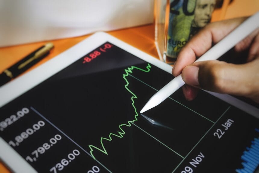 stock-market-2022-11-02-00-01-01-utc Investiția în acțiuni – ce înseamnă tranzacționarea acțiunilor?