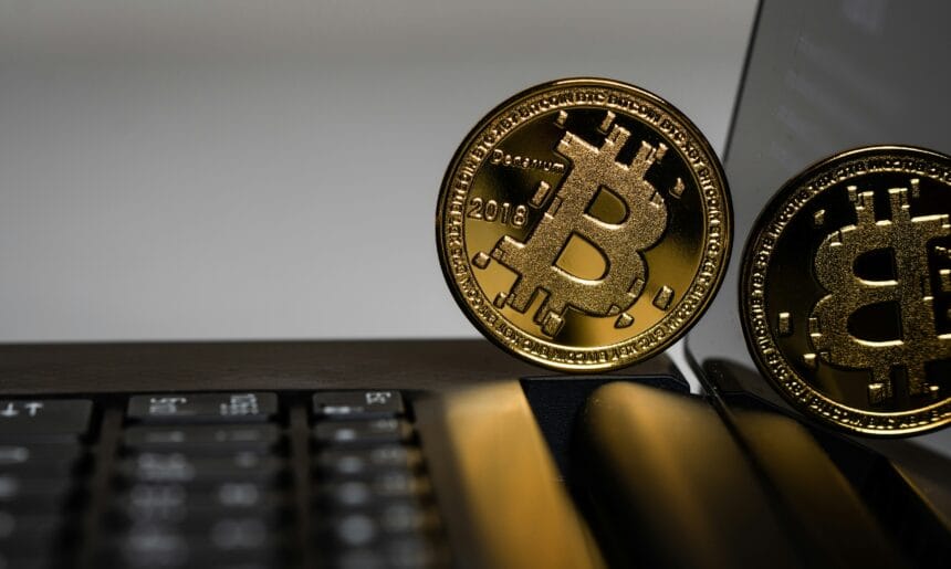 Bitcoin depășește 50.000 USD și se pregătește pentru halving – Ce urmează?
