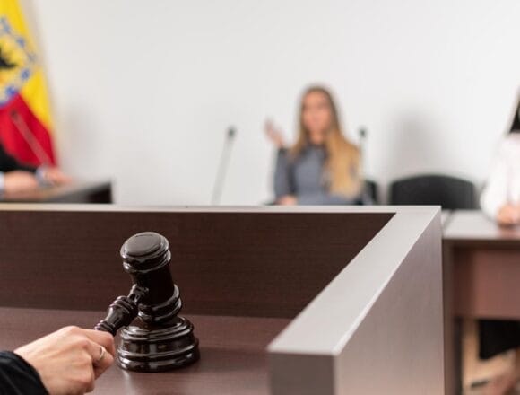 2avocat_lupu_alexandru_cosmin_focsani Avocatul de Familie – Un Partener Esențial în Situații Juridice Sensibile