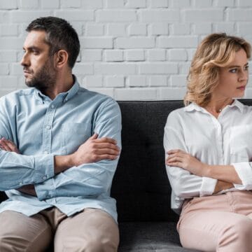 Divorțul Pas cu Pas: Proceduri Legale, Implicațiile Financiare și Rolul Avocatului
