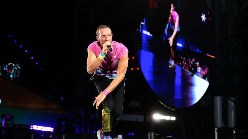 coldplay-bucuresti-concert Al doilea concert Coldplay la București – lecție de toleranță în aplauzele publicului. Babasha a urcat din nou pe scenă