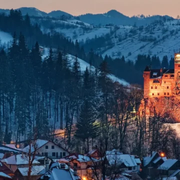 castelul-bran-sarbatori-de-iarna Tradițiile de Sărbători din Zona Bran, România