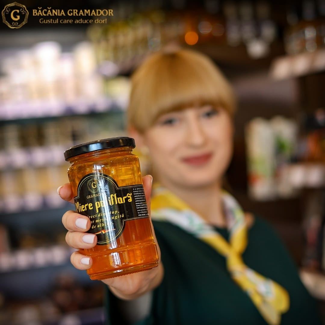 Miere polifloră naturală Gramador, borcan de 400 g